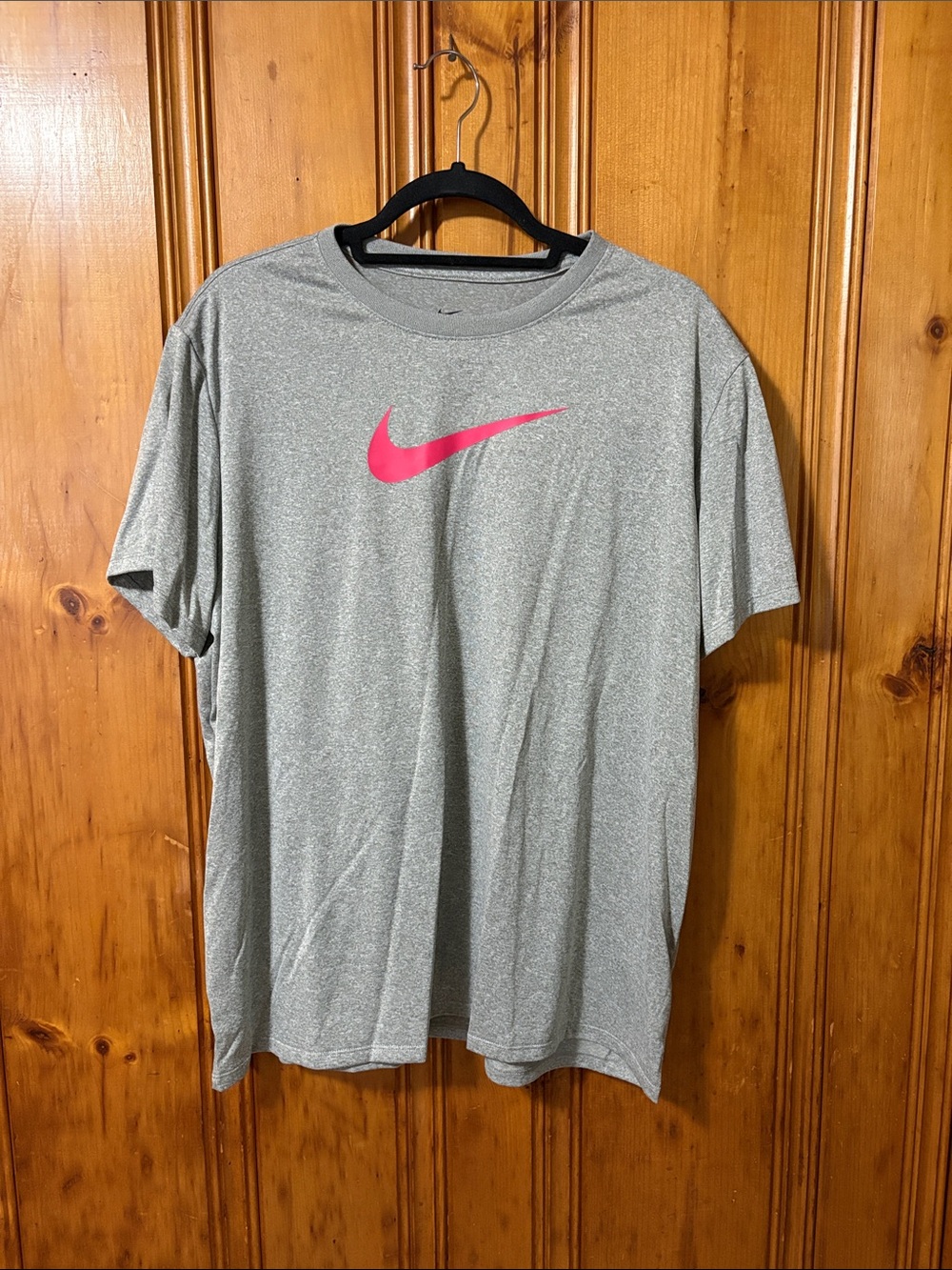 NEW! Women’s Nike Gray Short-Sleeve Dri-FIT Tee with Pink Swoosh - Size XXL